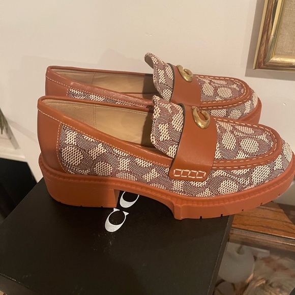 NIB Coach Leah Textured Monogram Jacquard LugSole Loafers - Picture 11 of 14